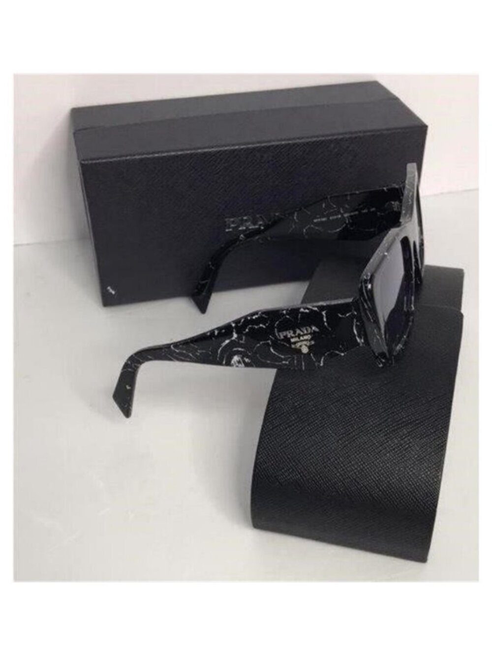 Authentic- New - PRADA Oversized Woman Sunglasses 0PR 08YS Havana Black/White - Picture 9 of 12